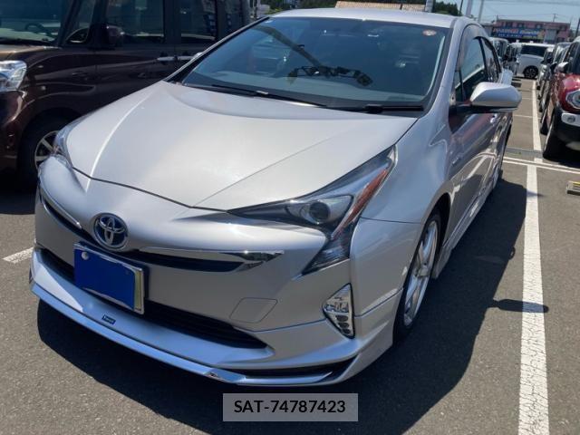 Toyota PRIUS 2016-06 7393635-3