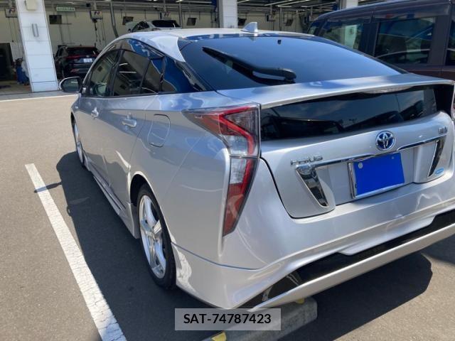 Toyota PRIUS 2016-06 7393635-5