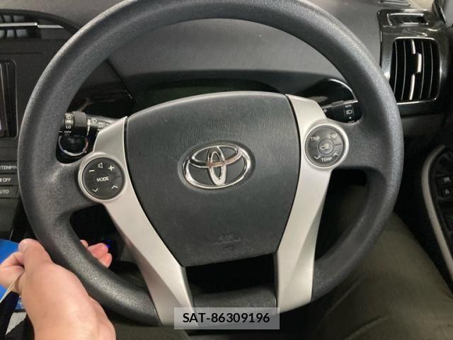Toyota PRIUS 2011-07 7393664-19