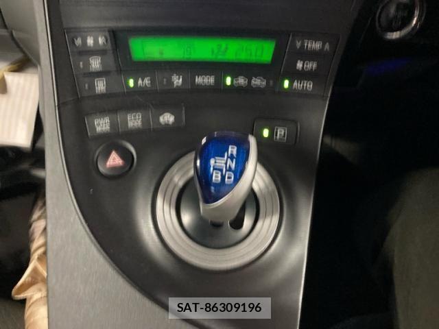 Toyota PRIUS 2011-07 7393664-20
