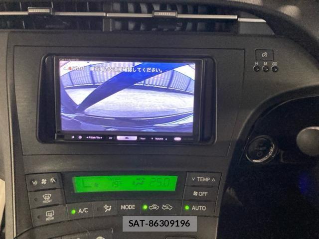 Toyota PRIUS 2011-07 7393664-21