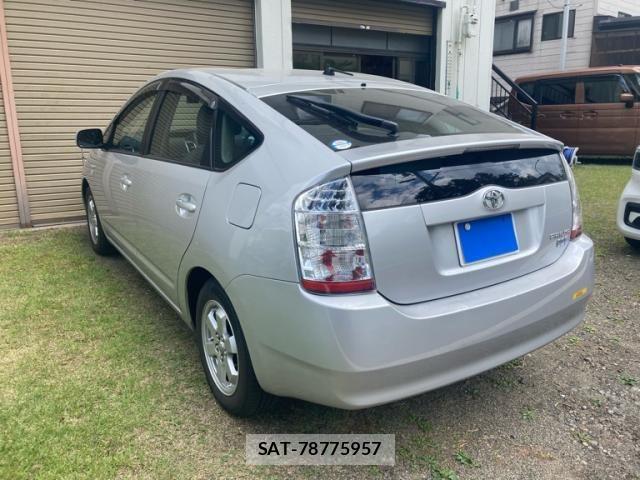 Toyota PRIUS 2009-07 7393657-2