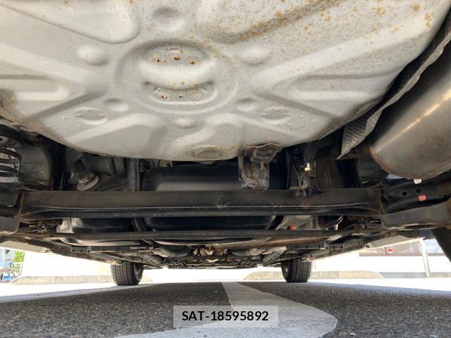 Toyota PRIUS 2012-05 7393650-18