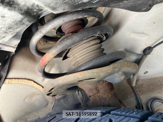 Toyota PRIUS 2012-05 7393650-19