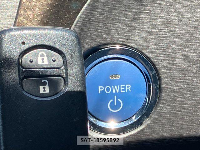 Toyota PRIUS 2012-05 7393650-3