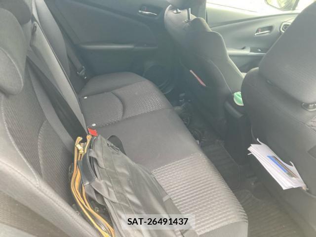 Toyota PRIUS 2016-11 7393646-16