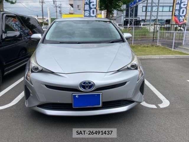 Toyota PRIUS 2016-11 7393646-1