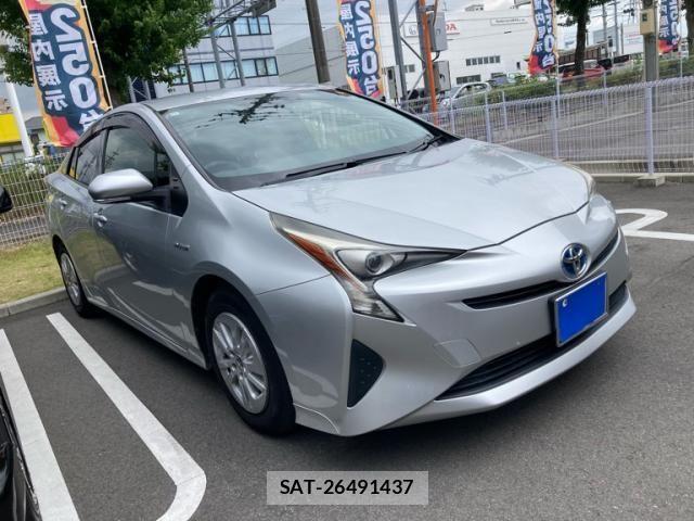 Toyota PRIUS 2016-11 7393646-3