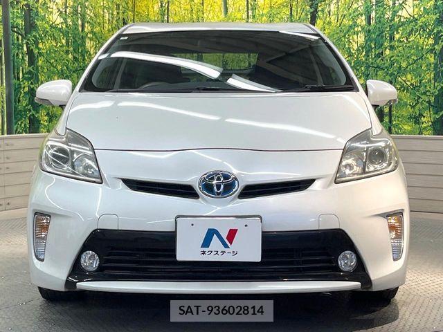 Toyota PRIUS 2014-06 7393636-13