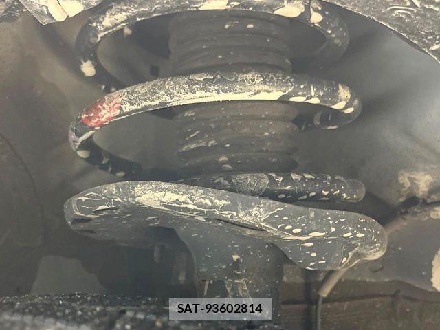 Toyota PRIUS 2014-06 7393636-17