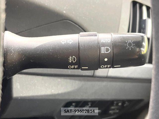 Toyota PRIUS 2014-06 7393636-6