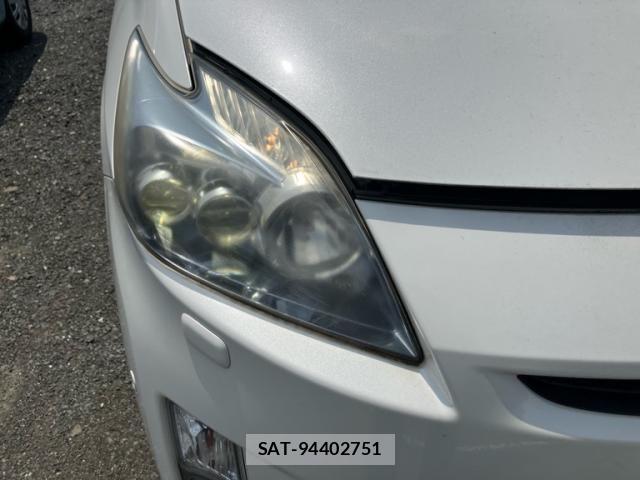 Toyota PRIUS 2011-09 7393672-10