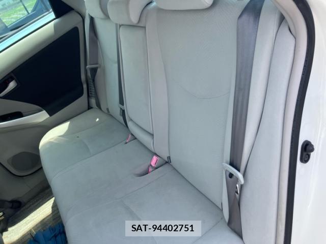 Toyota PRIUS 2011-09 7393672-12