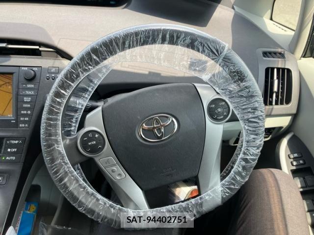 Toyota PRIUS 2011-09 7393672-19