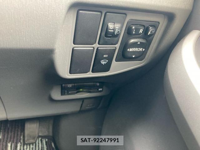 Toyota PRIUS 2010-03 7393665-18