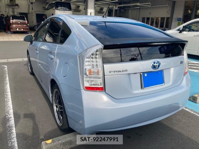 Toyota PRIUS 2010-03 7393665-3