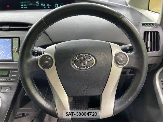 Toyota PRIUS 2011-11 7393645-10
