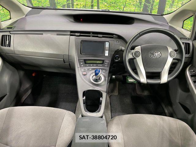 Toyota PRIUS 2011-11 7393645-1