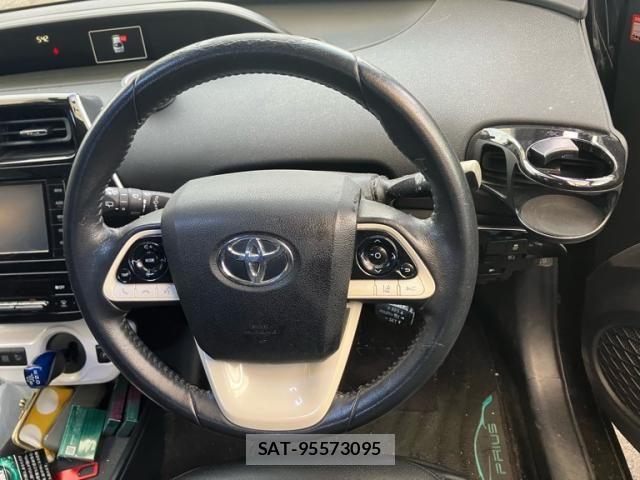Toyota PRIUS 2015-12 7393644-10