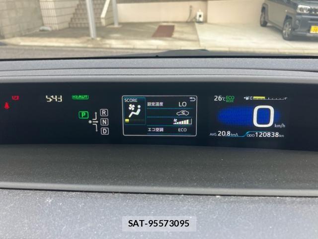 Toyota PRIUS 2015-12 7393644-17