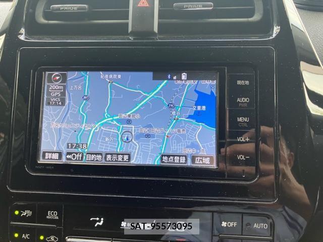 Toyota PRIUS 2015-12 7393644-18