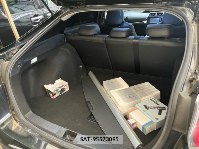 Toyota PRIUS 2015-12 7393644-8