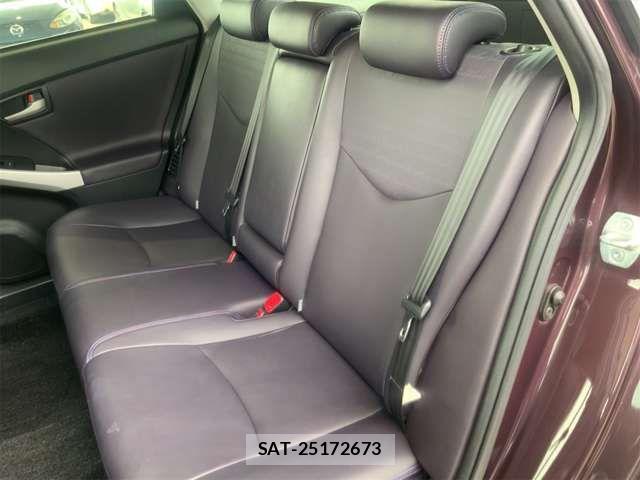 Toyota PRIUS 2014-01 7393639-14