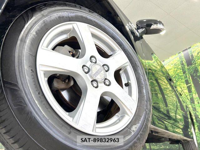 Toyota PRIUS 2010-05 7393649-12