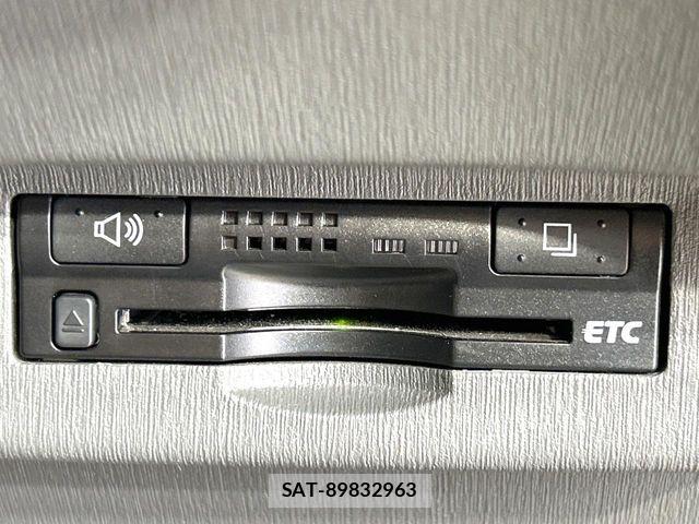Toyota PRIUS 2010-05 7393649-5