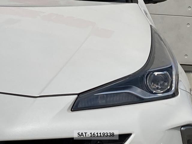Toyota PRIUS 2021-11 7456857-10
