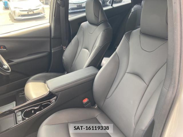 Toyota PRIUS 2021-11 7456857-25