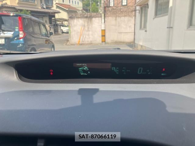 Toyota PRIUS 2010-06 7456994-16