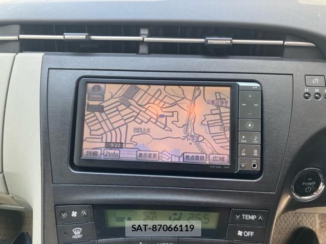 Toyota PRIUS 2010-06 7456994-17
