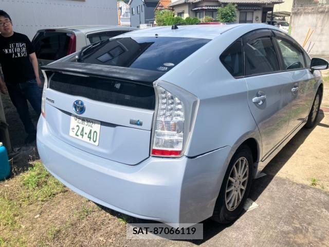 Toyota PRIUS 2010-06 7456994-1