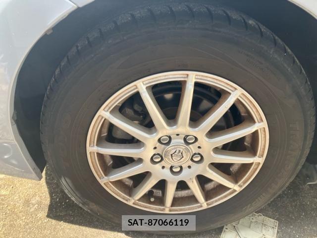 Toyota PRIUS 2010-06 7456994-6