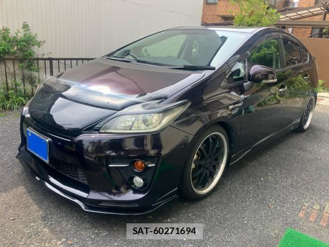 Toyota PRIUS 2012-07 7456932-1