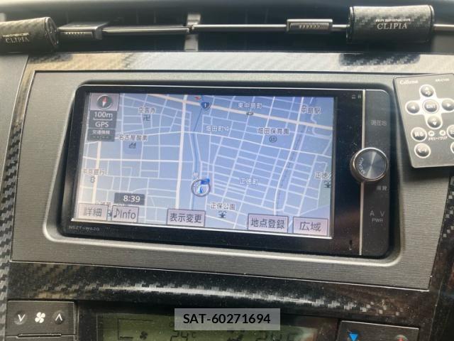Toyota PRIUS 2012-07 7456932-24