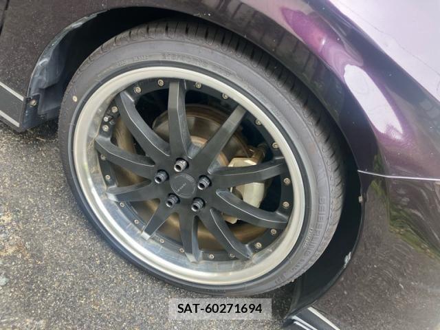 Toyota PRIUS 2012-07 7456932-5