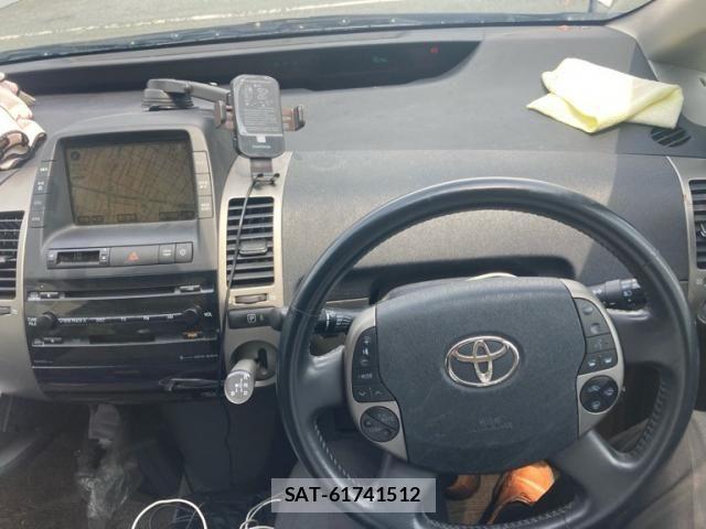 Toyota PRIUS 2009-03 7456944-18