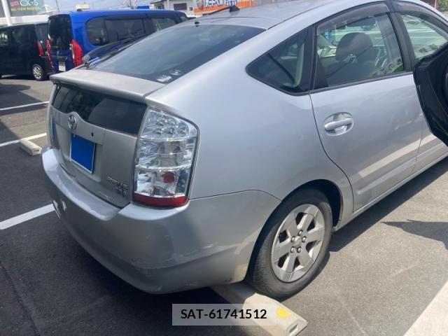 Toyota PRIUS 2009-03 7456944-1