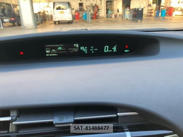 Toyota PRIUS 2014-06 7456953-16