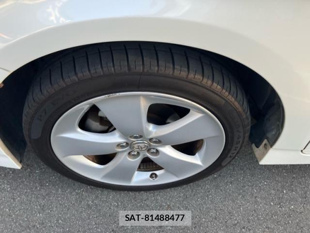Toyota PRIUS 2014-06 7456953-6