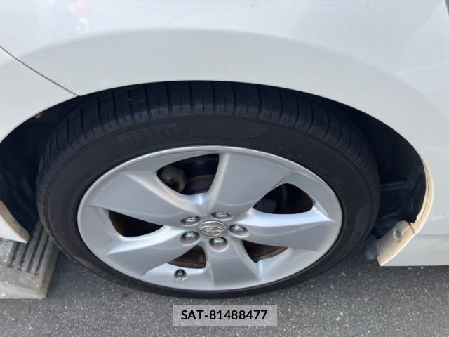 Toyota PRIUS 2014-06 7456953-8