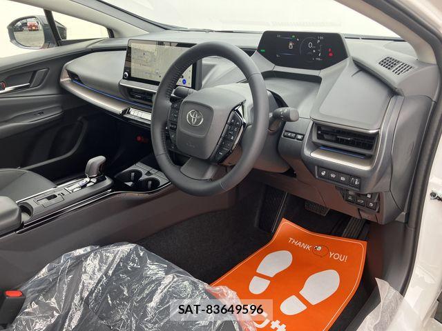 Toyota PRIUS 2026-05 7456817-1