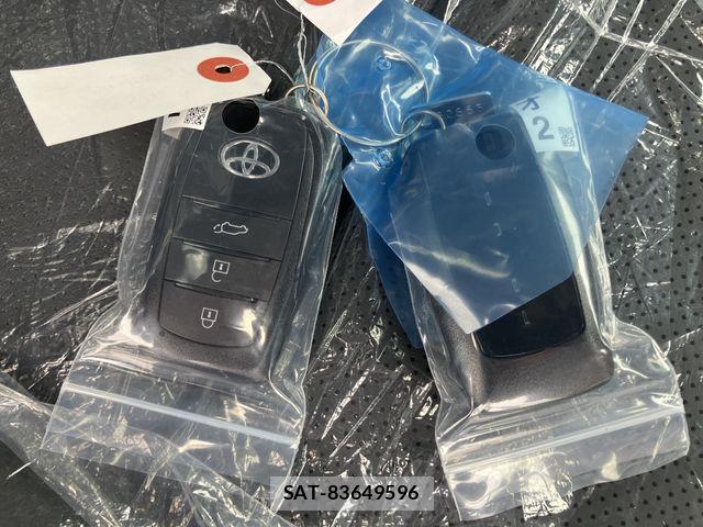 Toyota PRIUS 2026-05 7456817-26