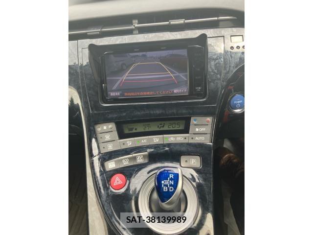 Toyota PRIUS 2015-09 7456920-19