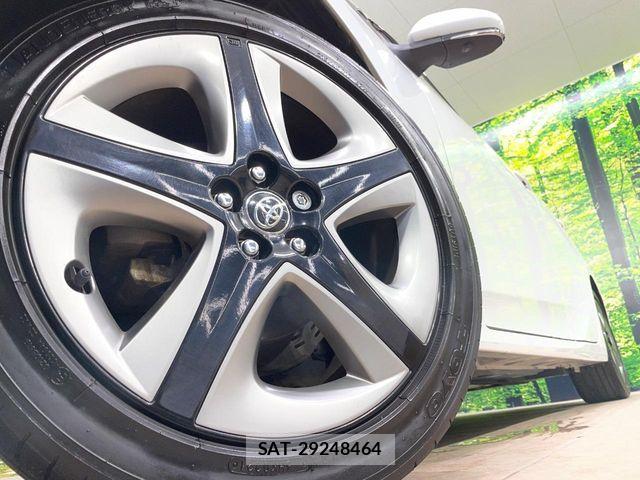 Toyota PRIUS 2021-02 7456867-12