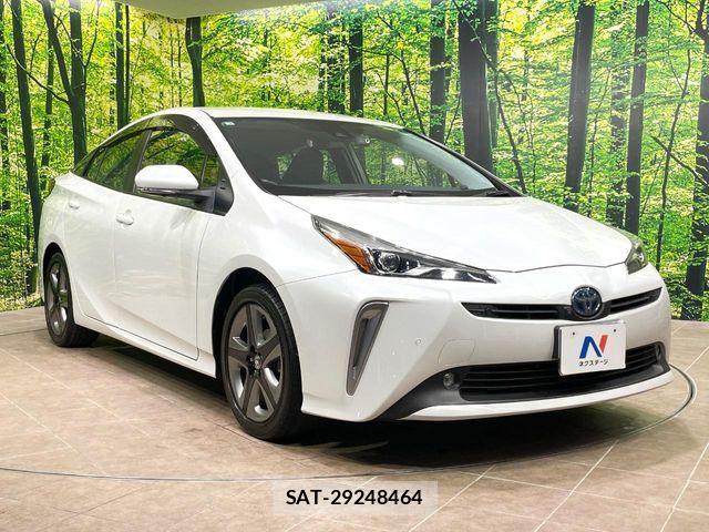 Toyota PRIUS 2021-02 7456867-15