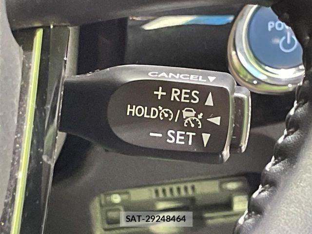 Toyota PRIUS 2021-02 7456867-5