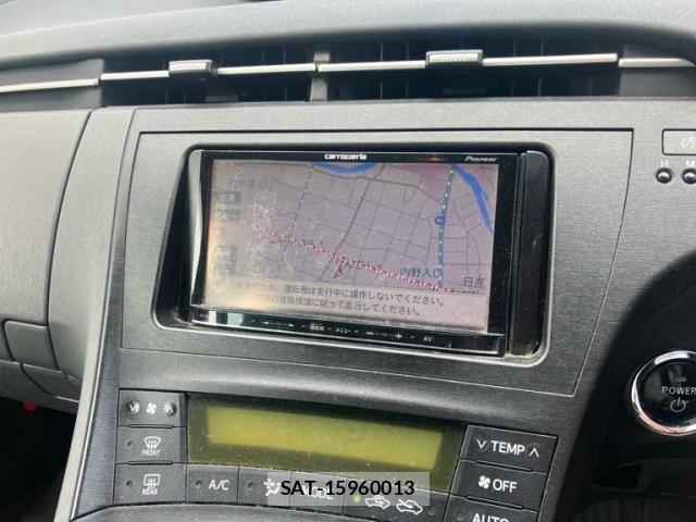 Toyota PRIUS 2011-07 7456980-10